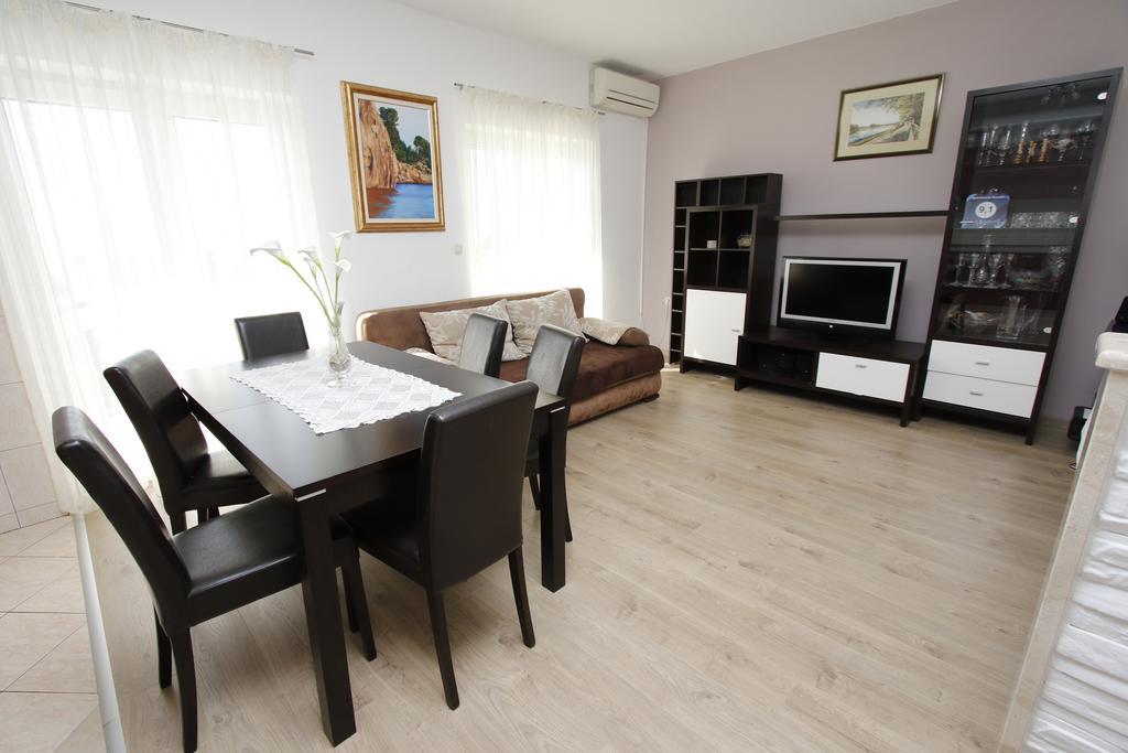 Apartments Dundic Makarska Extérieur photo